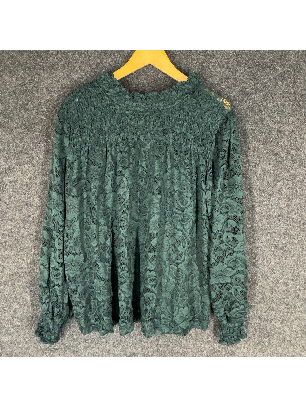 Cable & Gauge Blouse Women 3X Plus Green Floral Crochet Long Sleeve Crew Neck